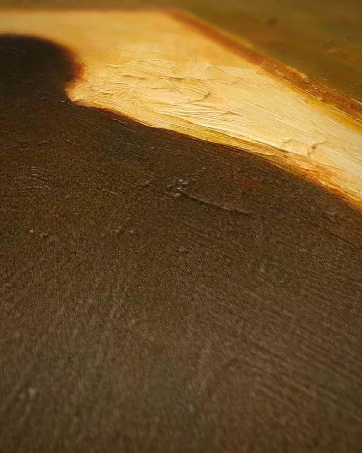 Iemand die weggaat op geweven fluweel, uitsnede 2 van 3