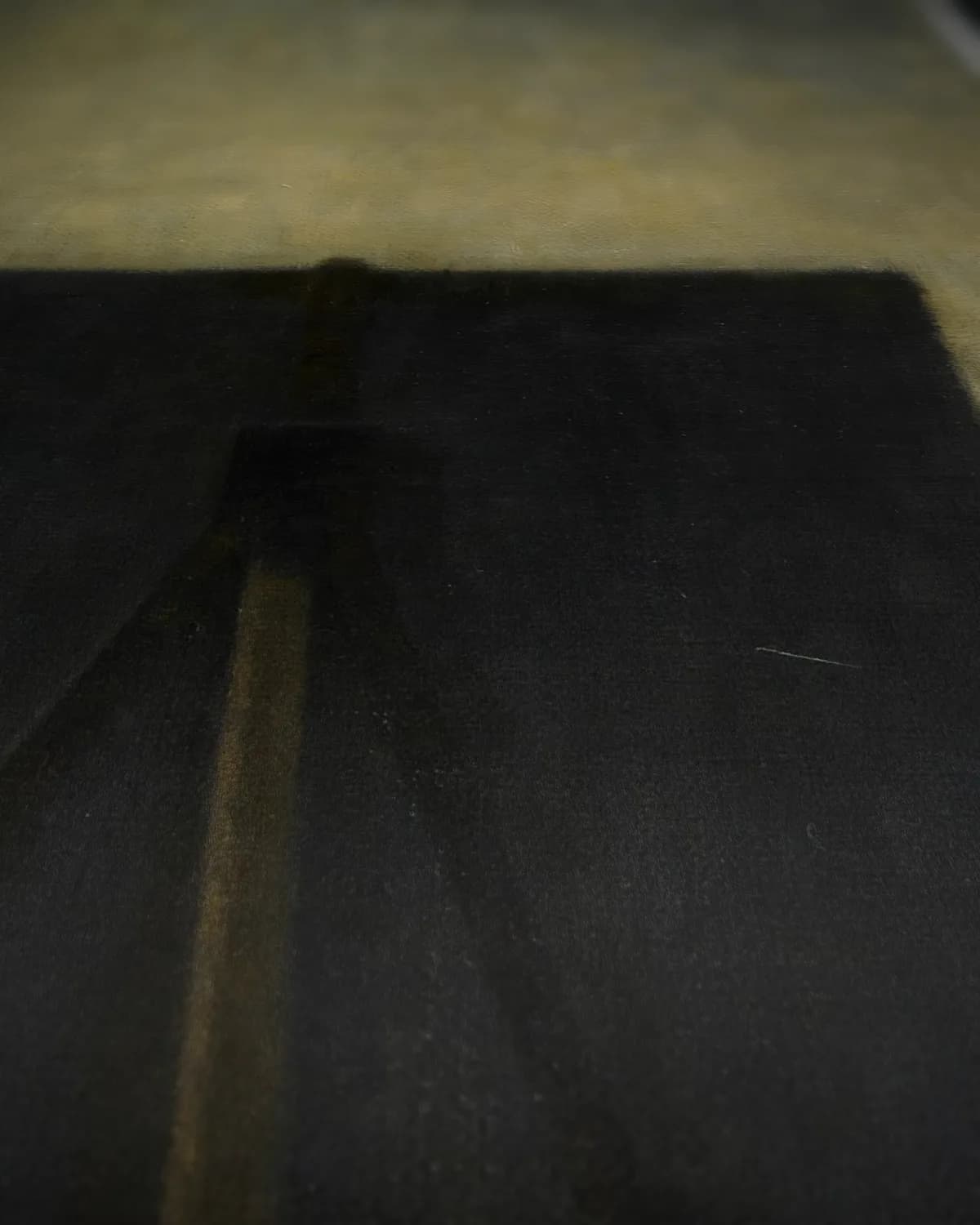 Interieur met de schildersezel op geweven fluweel, uitsnede 3 van 3