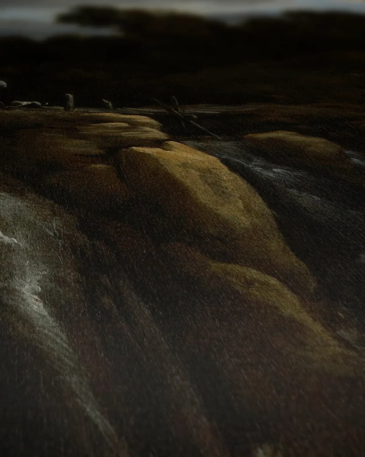 Landschap met waterval op geweven fluweel, uitsnede 2 van 3