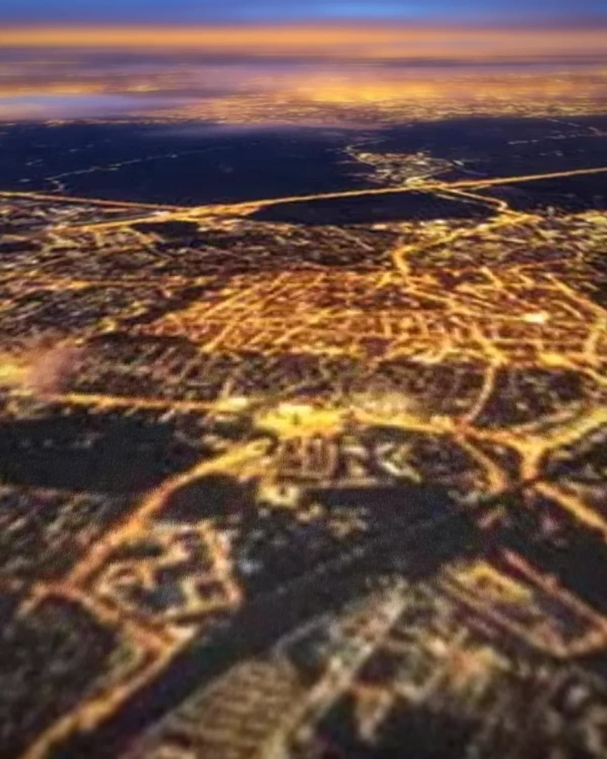 Luchtfoto van Leiden op geweven fluweel, uitsnede 3 van 3