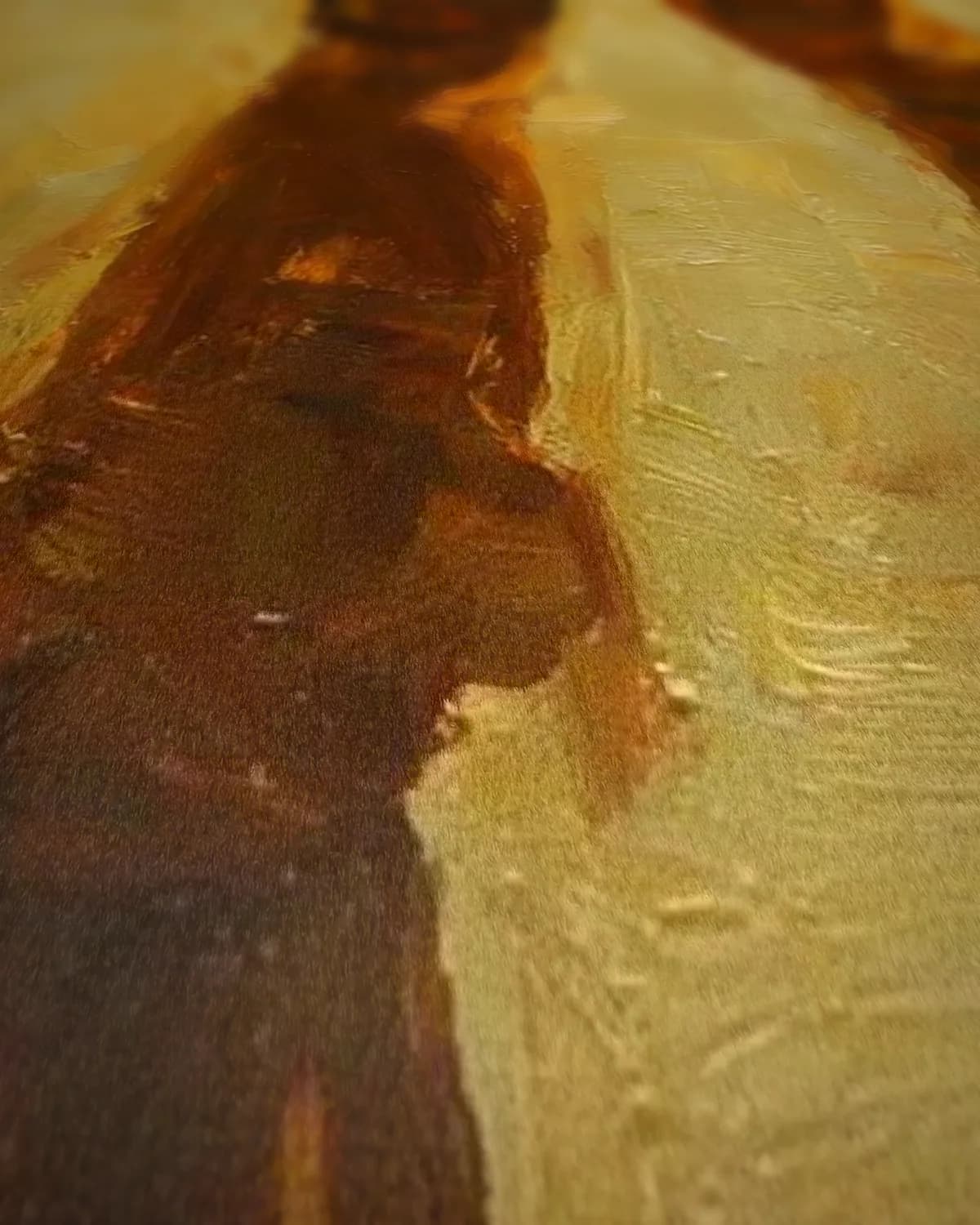 Man tegen een lichte muur op geweven fluweel, uitsnede 1 van 3