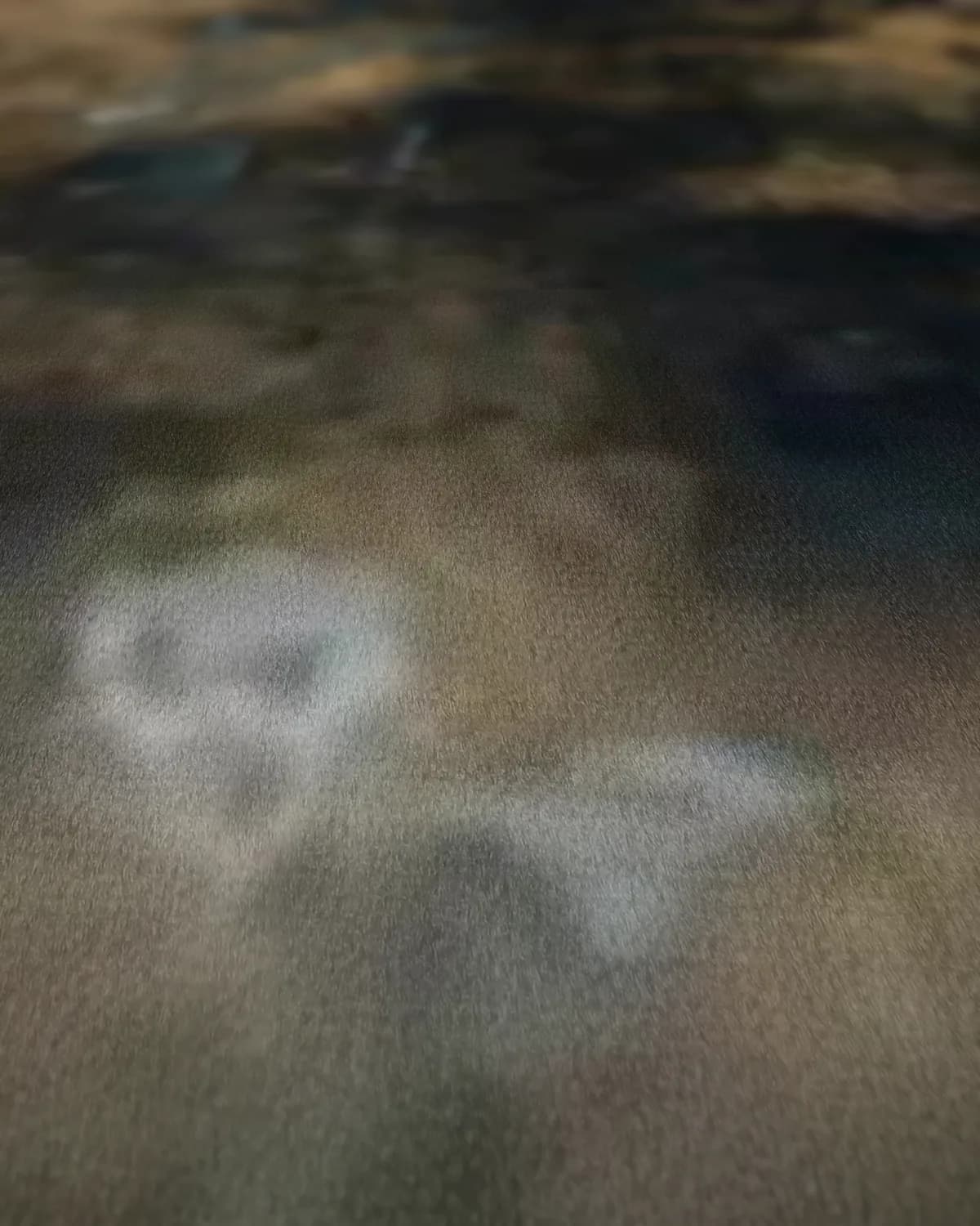 Meisje met bloemen op geweven fluweel, uitsnede 1 van 3