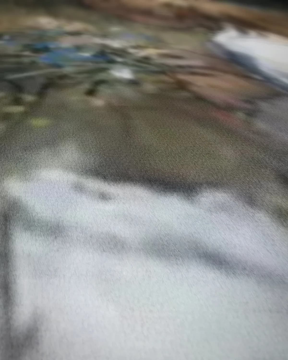 Meisje met bloemen op geweven fluweel, uitsnede 2 van 3