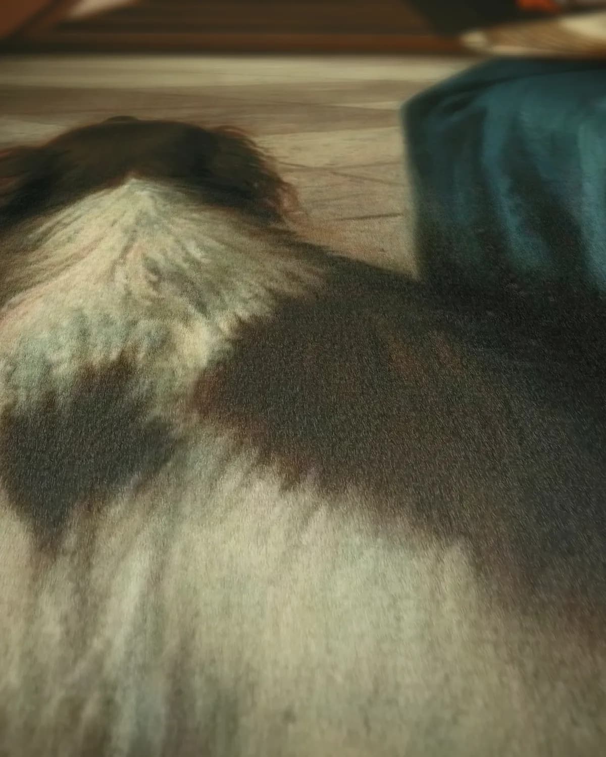 Moeder voedt haar kind op geweven fluweel, uitsnede 1 van 3