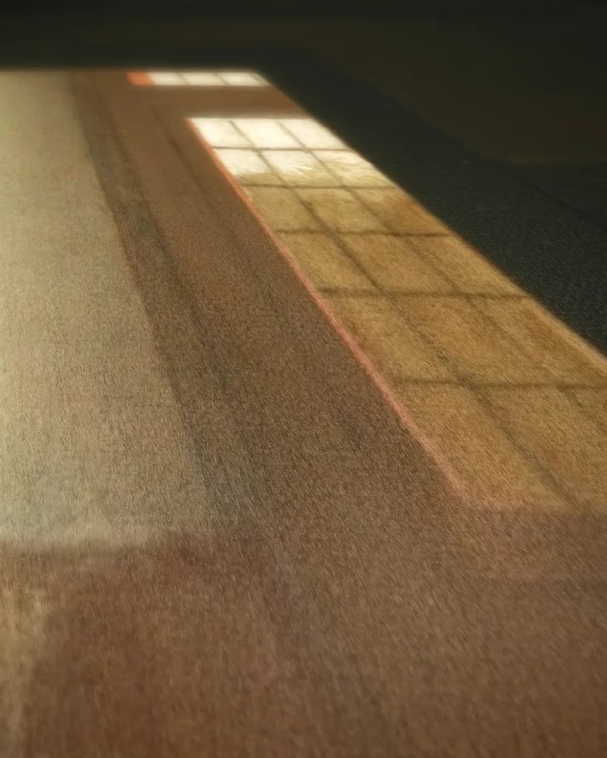 Moeder voedt haar kind op geweven fluweel, uitsnede 2 van 3