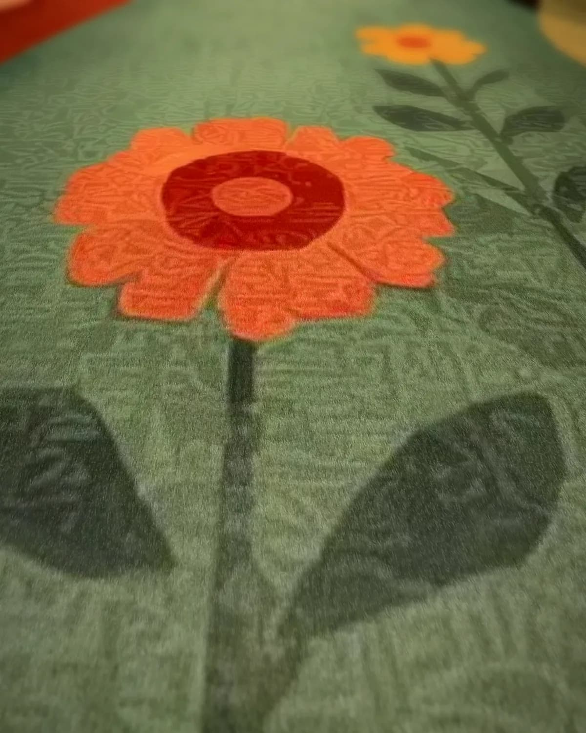 Onder de gouden maan op geweven fluweel, uitsnede 1 van 3