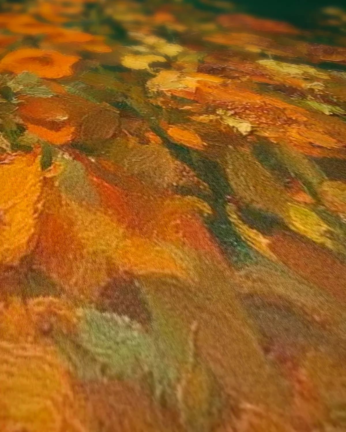 Oranje trossen omhoog op geweven fluweel, uitsnede 2 van 3