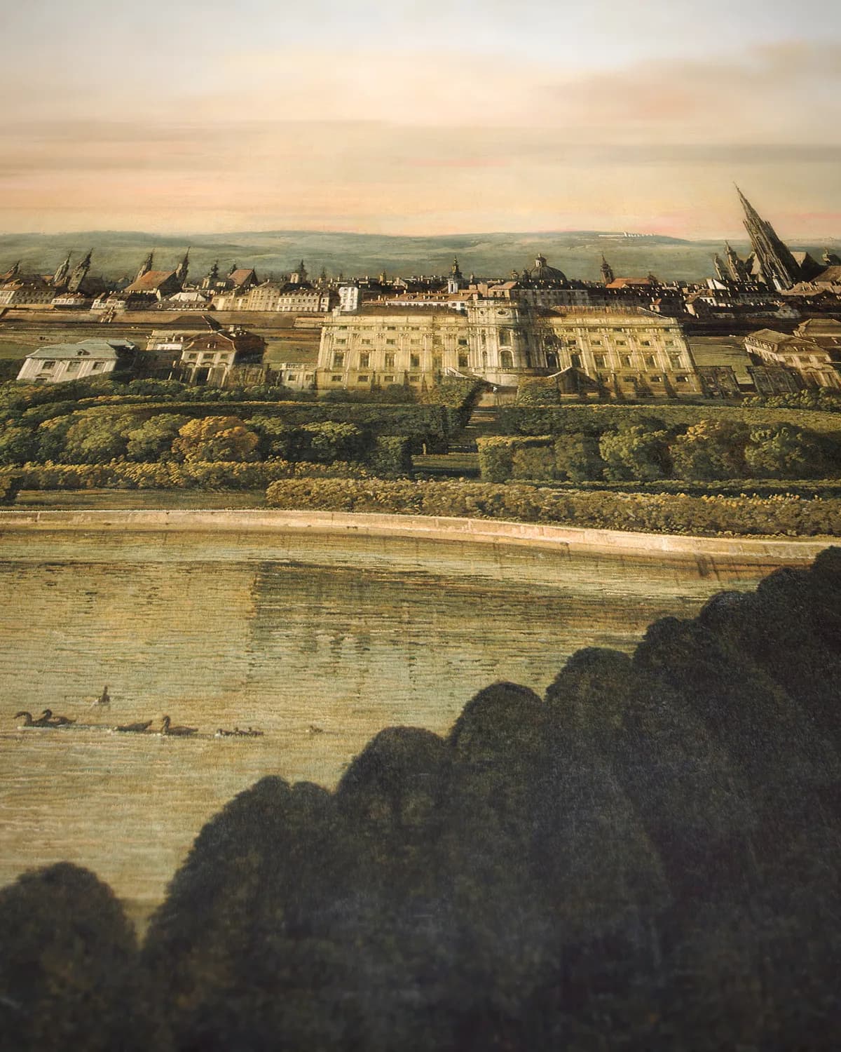Panoramisch stadsgezicht met paleistuin op geweven fluweel, uitsnede 3 van 3