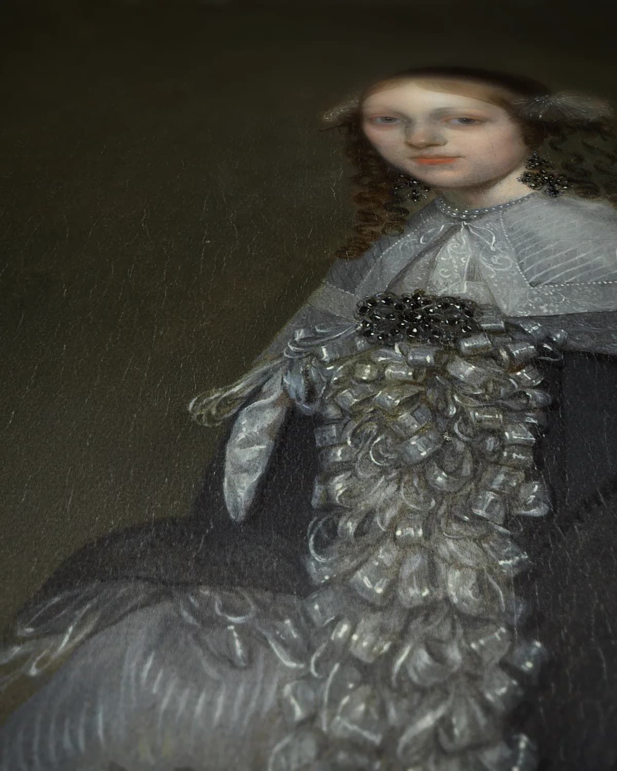 Portret van een vrouw op geweven fluweel, uitsnede 3 van 3