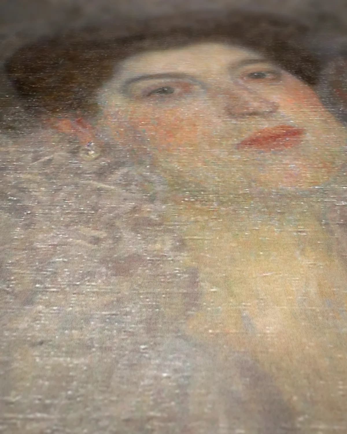 Portret van Hermine Gallia op geweven fluweel, uitsnede 3 van 3