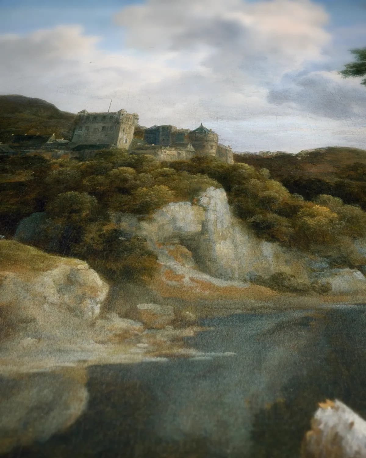 Rivierlandschap met kasteel op een hoge rots op geweven fluweel, uitsnede 3 van 3