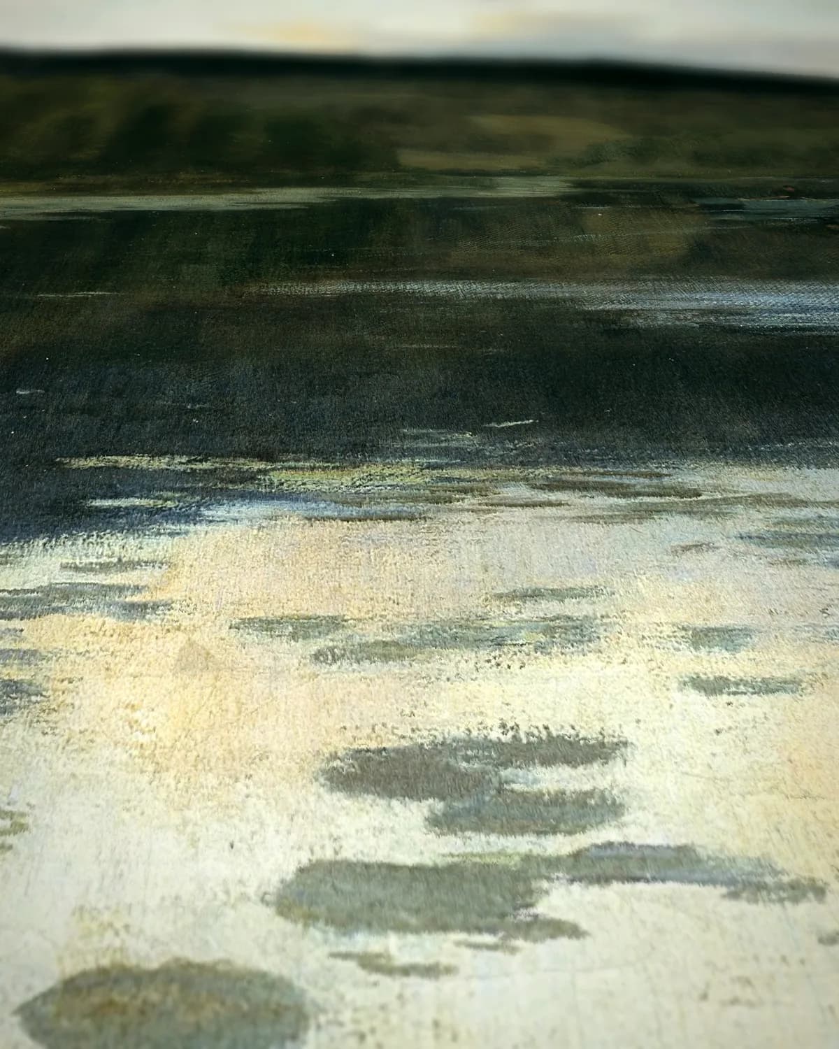 Rustig meer met waterlelies op geweven fluweel, uitsnede 1 van 3