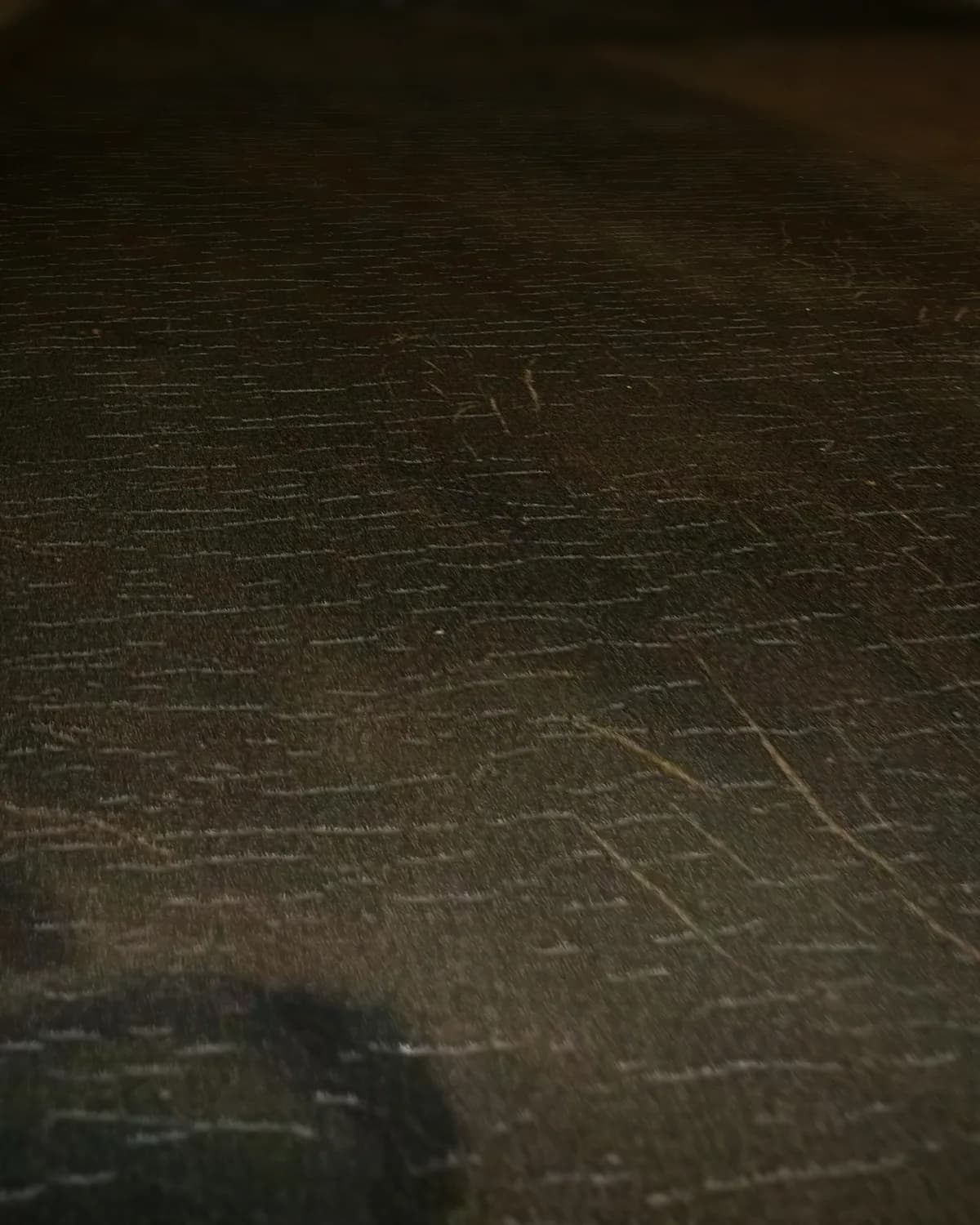 Schilder worden op geweven fluweel, uitsnede 2 van 3