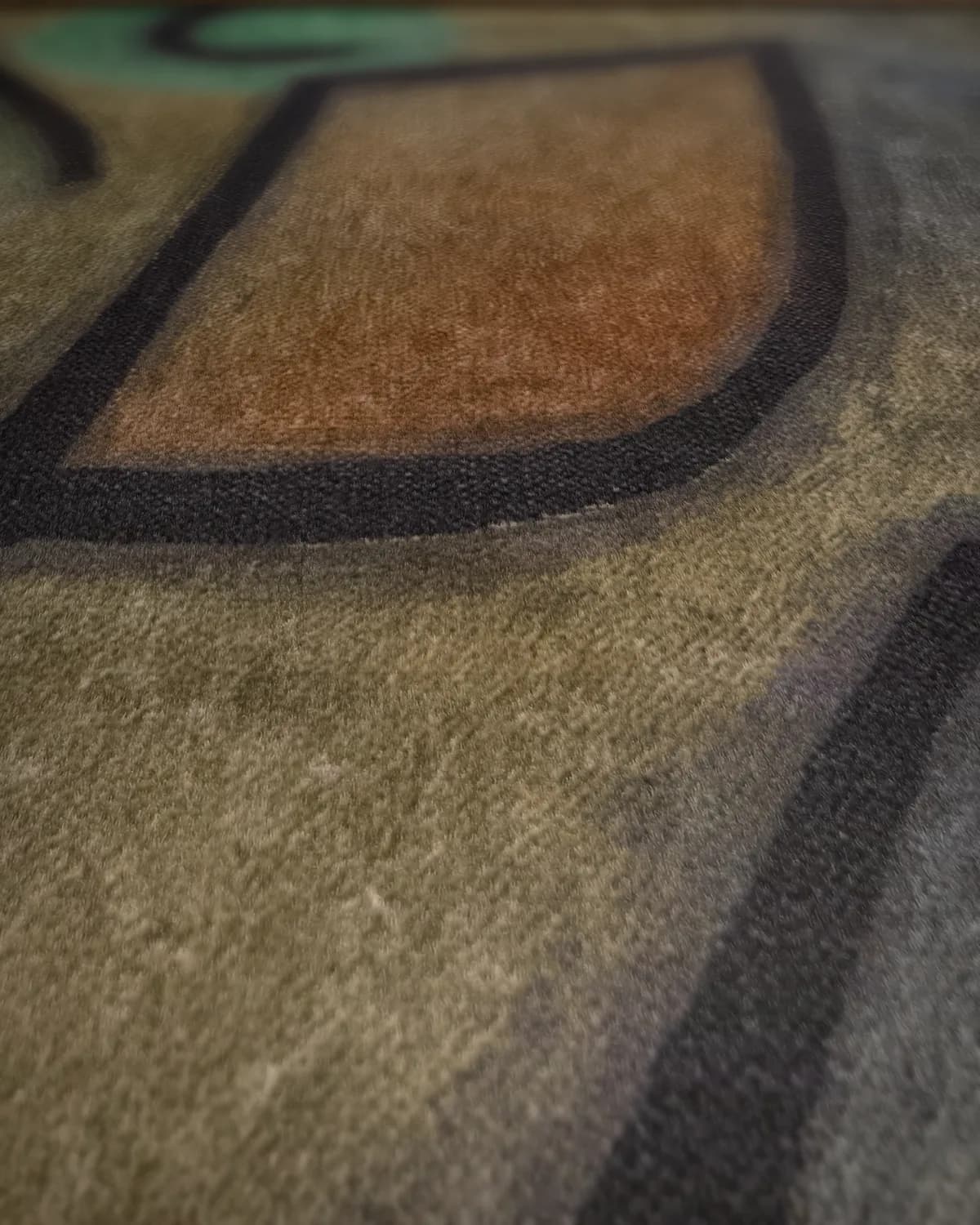 Spel van Lijnen en Vormen op geweven fluweel, uitsnede 1 van 3