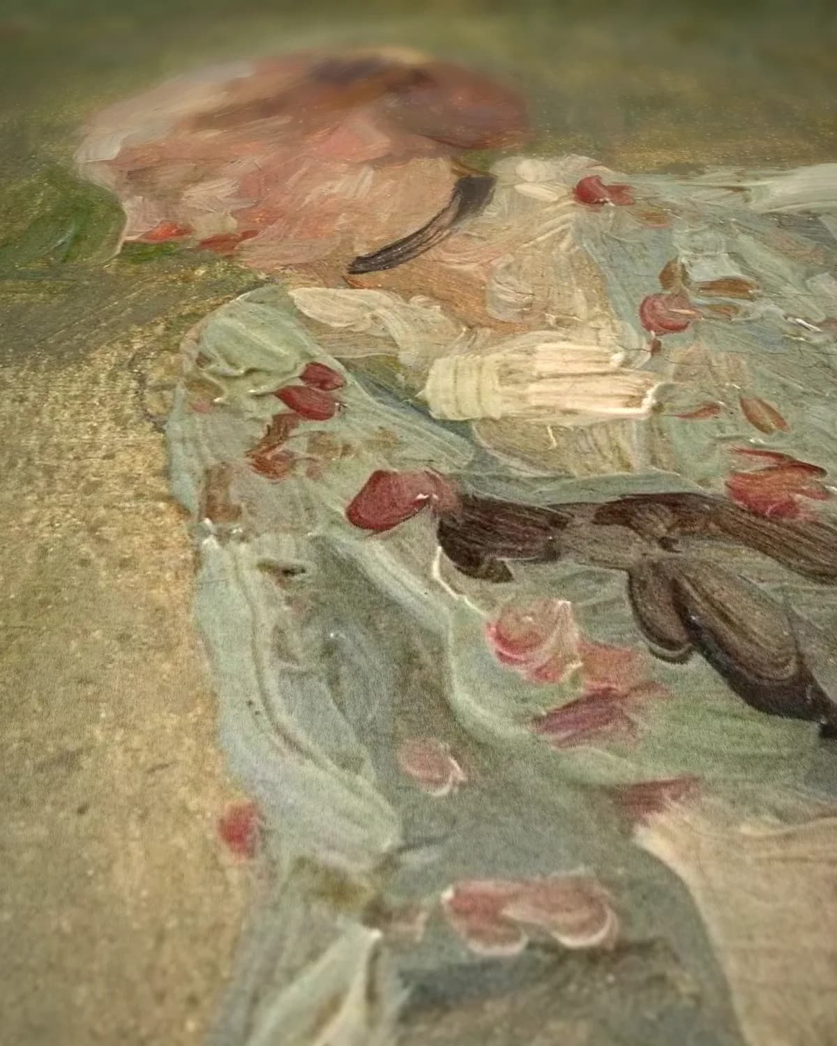 Studie van een vrouw met bloemen op geweven fluweel, uitsnede 3 van 3