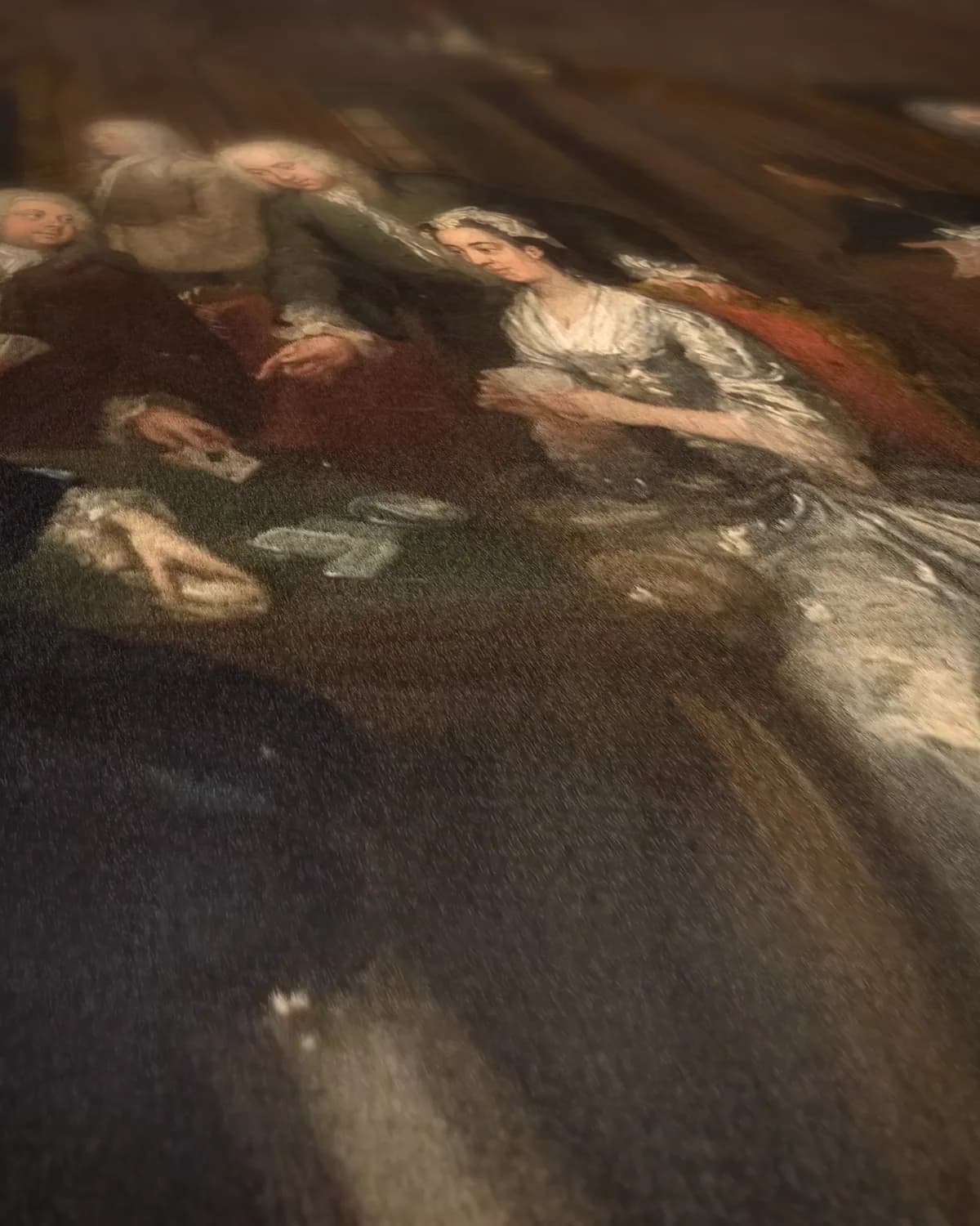 William Wollaston en zijn familie in een statig interieur op geweven fluweel, uitsnede 2 van 3