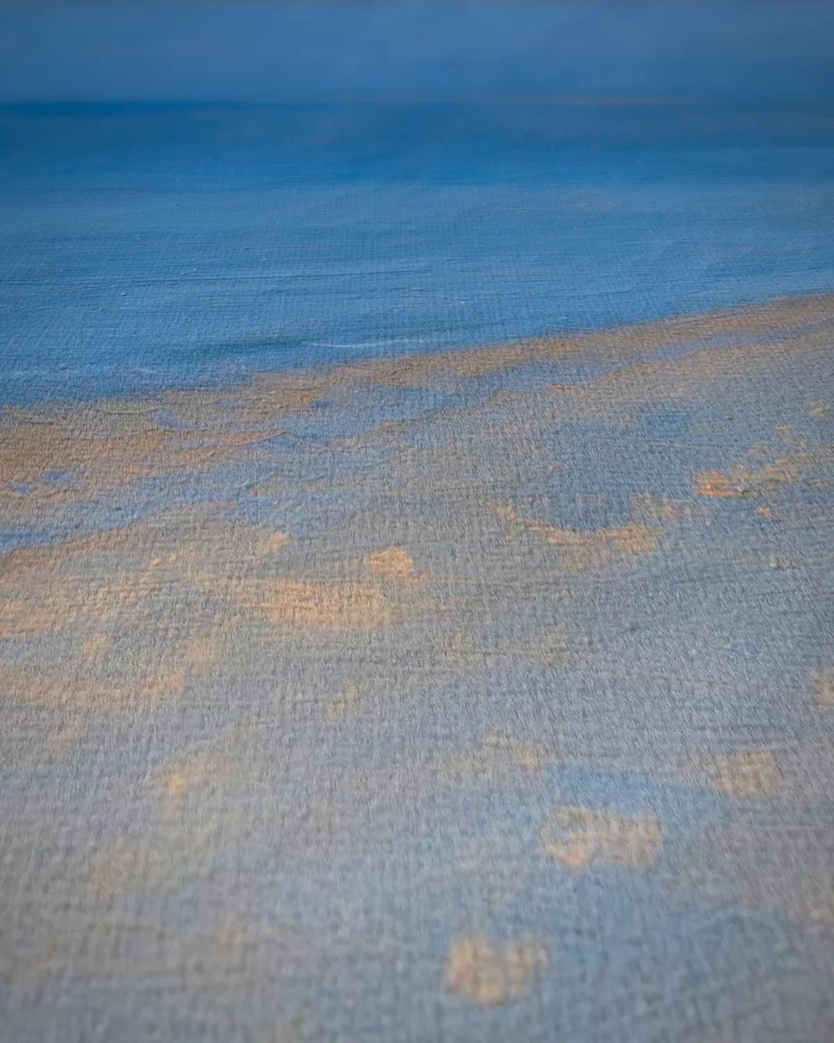 Zomeravond op het zuiderstrand van Skagen, Anna Ancher en Marie op geweven fluweel, uitsnede 1 van 3
